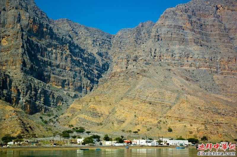 village-of-sham-khor-ash-sham-musandam-oman-26-feb-2007-photo-by-gordon-brent-ingram.jpg