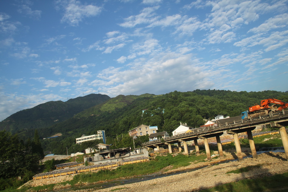 IMG_8883_缩小大小.JPG
