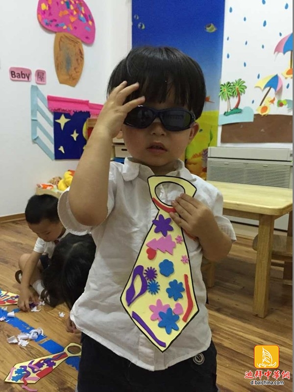 手工小礼品 温暖父亲节 中国国际双语幼儿园父亲节活动报道