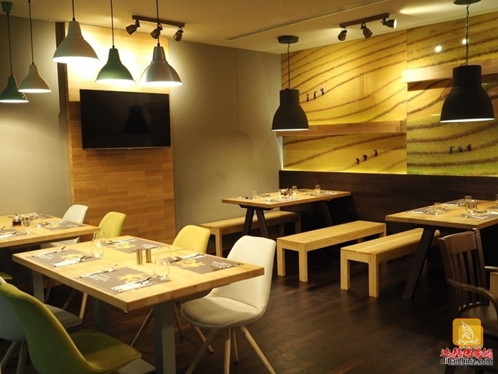 迪拜稻香港式茶餐厅 如意金卡加盟商 优惠15%