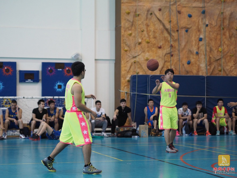 迪拜华人篮球公开赛第四场比赛花絮