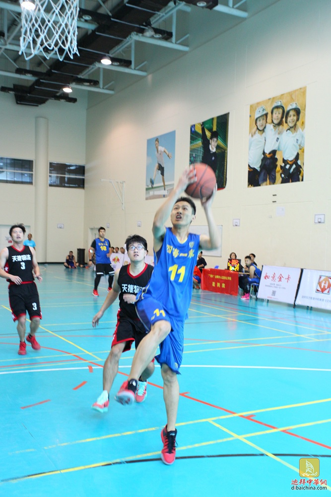 迪拜华人篮球公开赛前四强比赛花絮