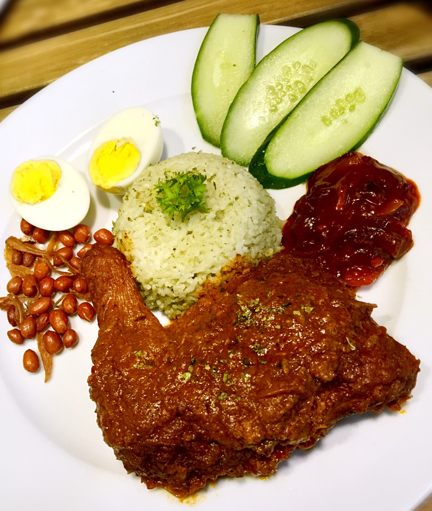 “辣死你妈”nasi lemak-椰浆饭